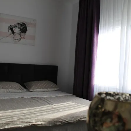 Apartment Green *