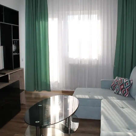 Apartment Green *