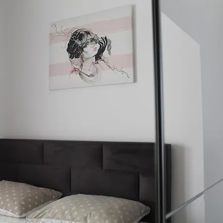 Green Apartment *